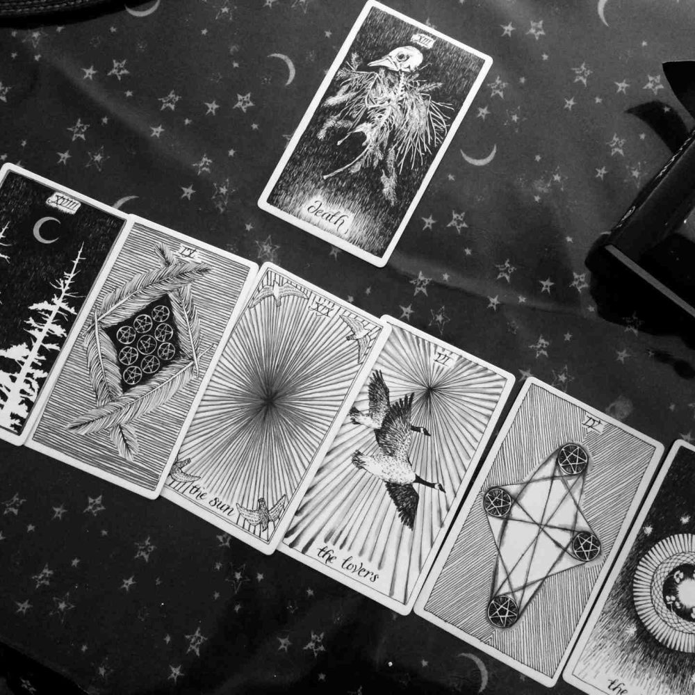 tarot-QC8F4L6.jpg